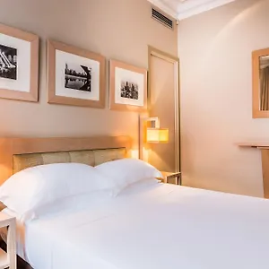 Duret Champs Elysees 4*, Parigi Francia